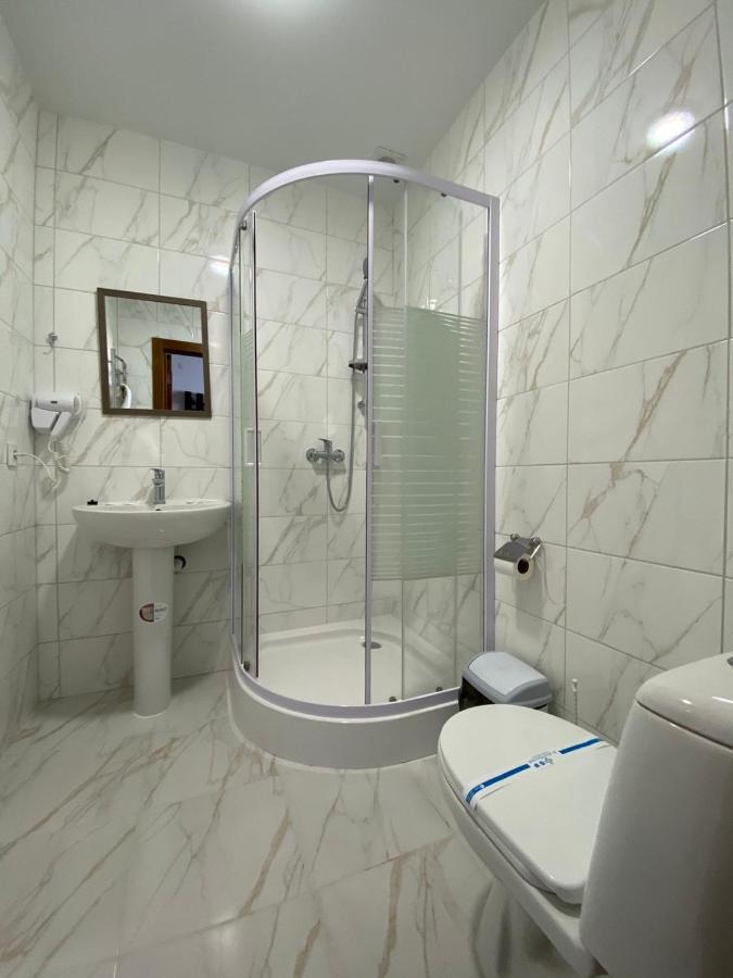 Hotel Rover Leopoli Esterno foto